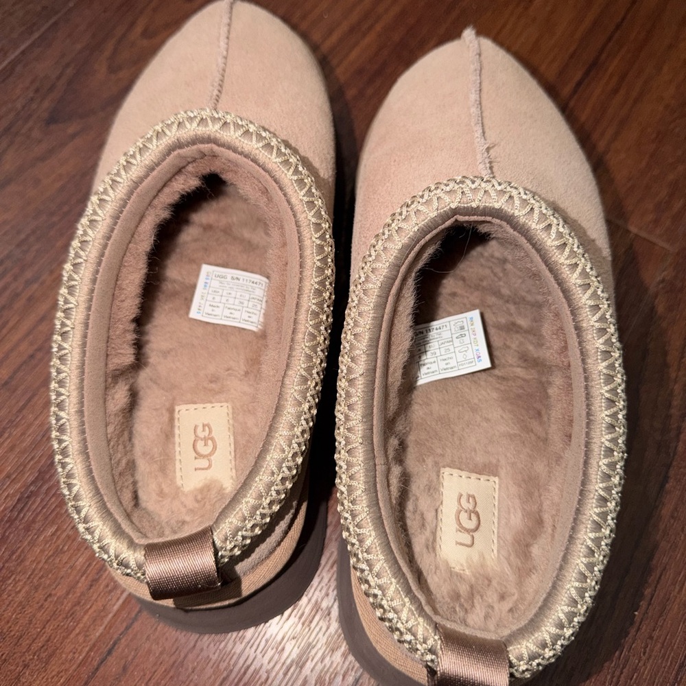 UGG Tazz - Picture 6 of 7